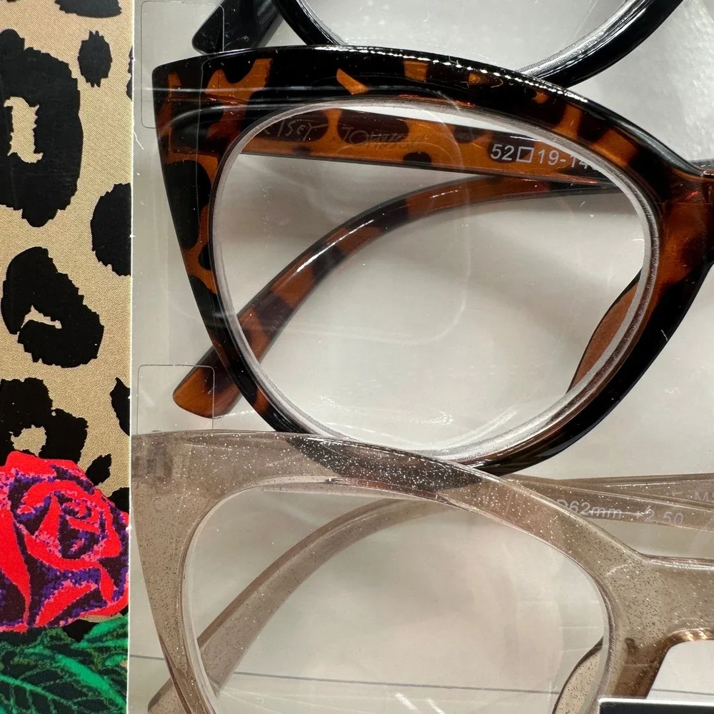 Betsey Johnson‎ Reading Glasses +2.00 New in Box NWT Tortoise Black Gold Gift - Picture 4 of 4